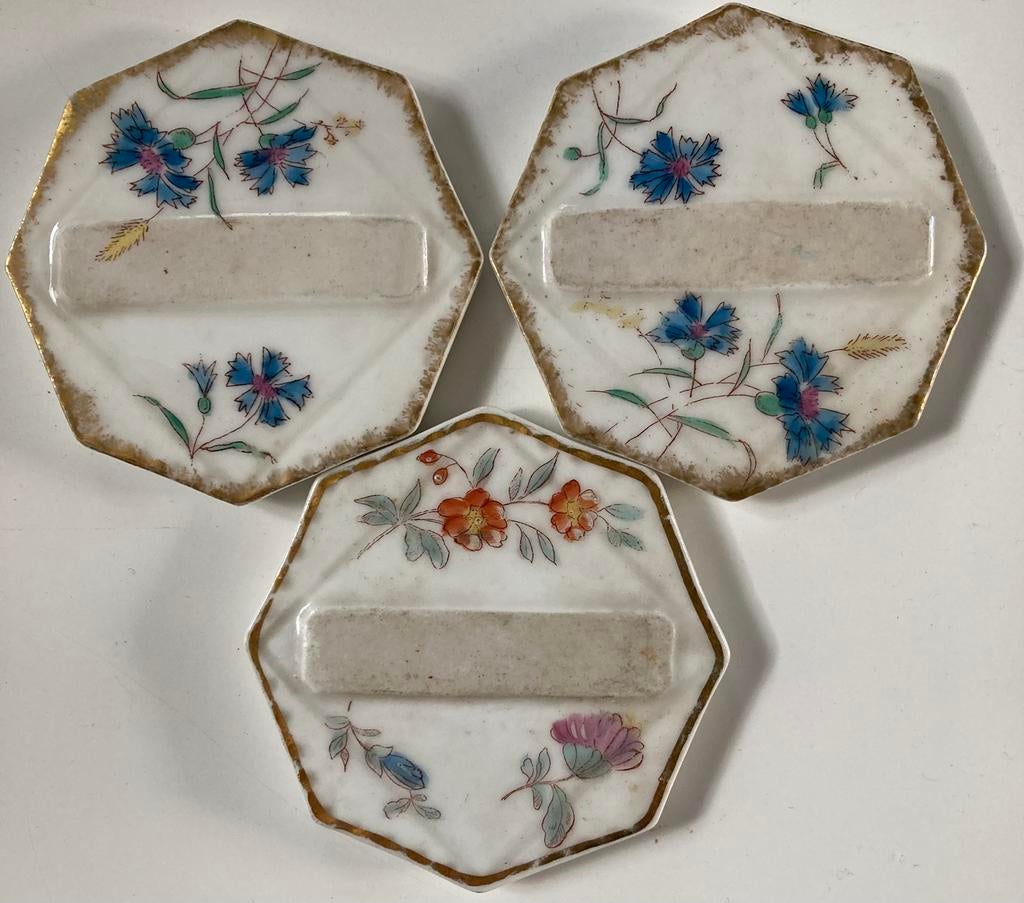 3 Oude Chinese Famille Rose schotels, Verzenden