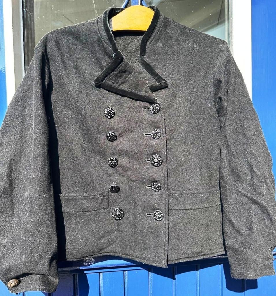 Zeeland Walcheren klederdracht prachtige boeren jas., Antiek en Kunst, Antiek | Kleding en Accessoires, Ophalen, Kinderen
