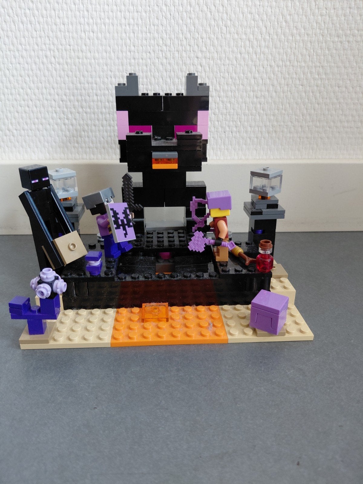 lego 21242, Kinderen en Baby's, Ophalen of Verzenden, Zo goed als nieuw