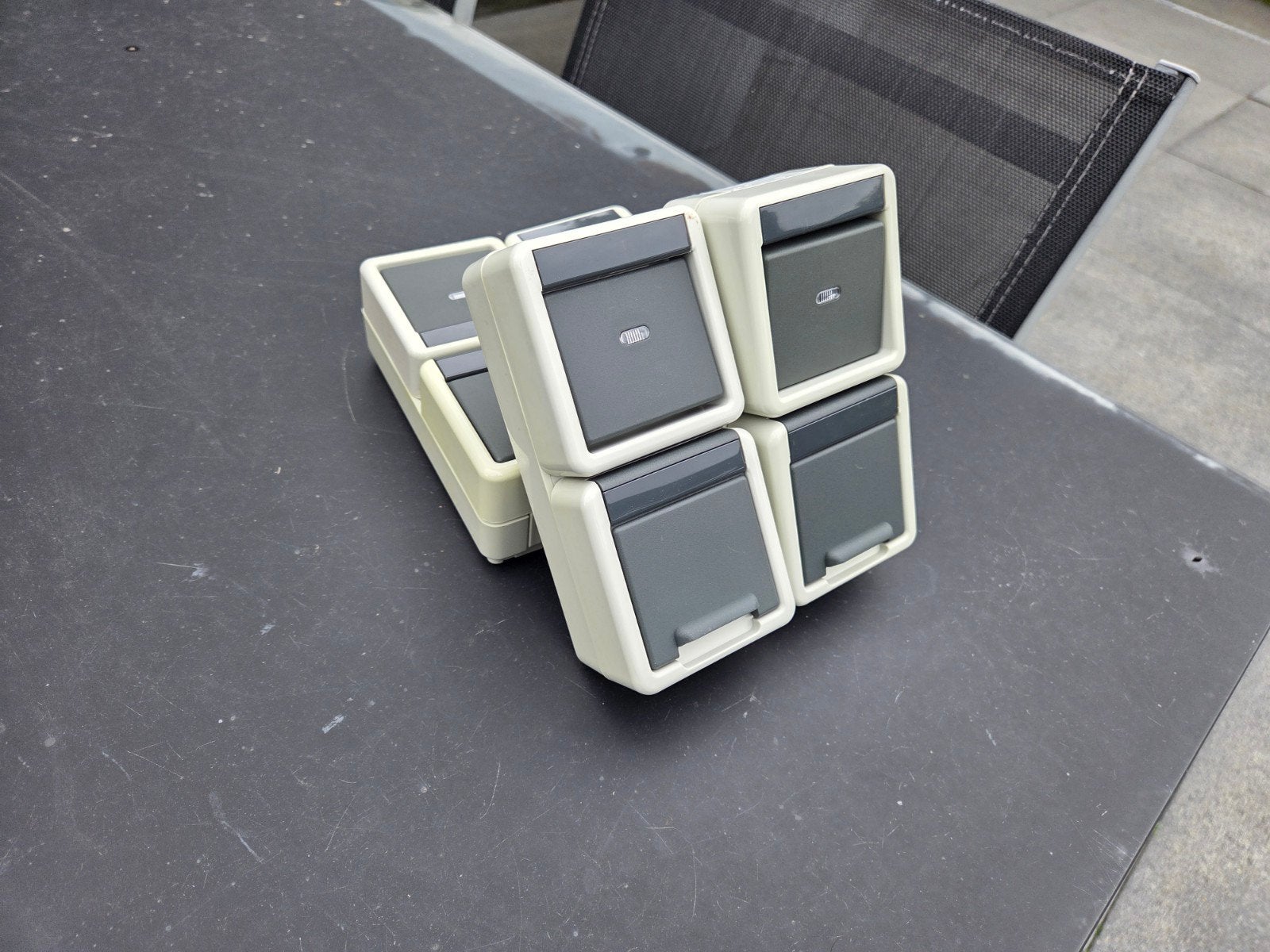 Gira opbouw grijs IP44 WCD/RA wisselschakelaar.4, Ophalen of Verzenden, Nieuw, Stopcontact