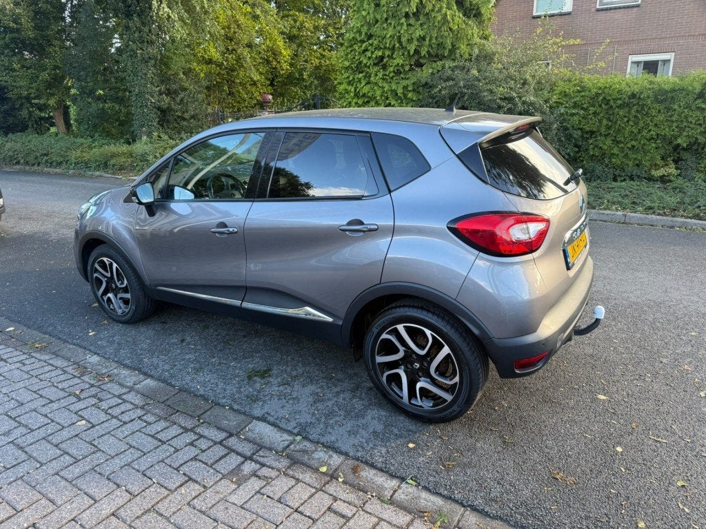 Renault CAPTUR 1.2 TCE Dynamique* automaat * trekhaak* licht, Auto's, 4 cilinders, Met garantie (alle), Verwarmde buitenspiegels
