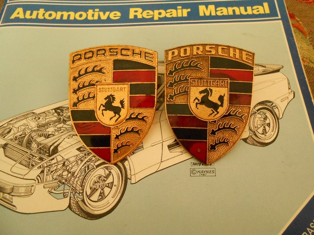 Porsche embleem, Ophalen