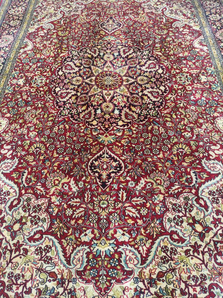 Fantastisch mooi handgeknoopt vintage zijden Perzisch tapijt, Huis en Inrichting, Stoffering | Tapijten en Kleden, Crème, Gebruikt