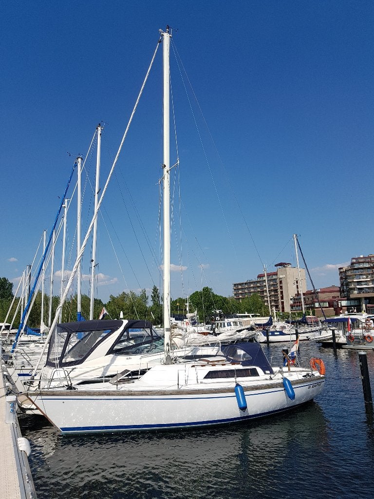 Opknapper Kajuitzeiljacht Van der Stadt "Jupiter", 9 m, Gebruikt, Binnenboordmotor, Tourjacht of cruiser
