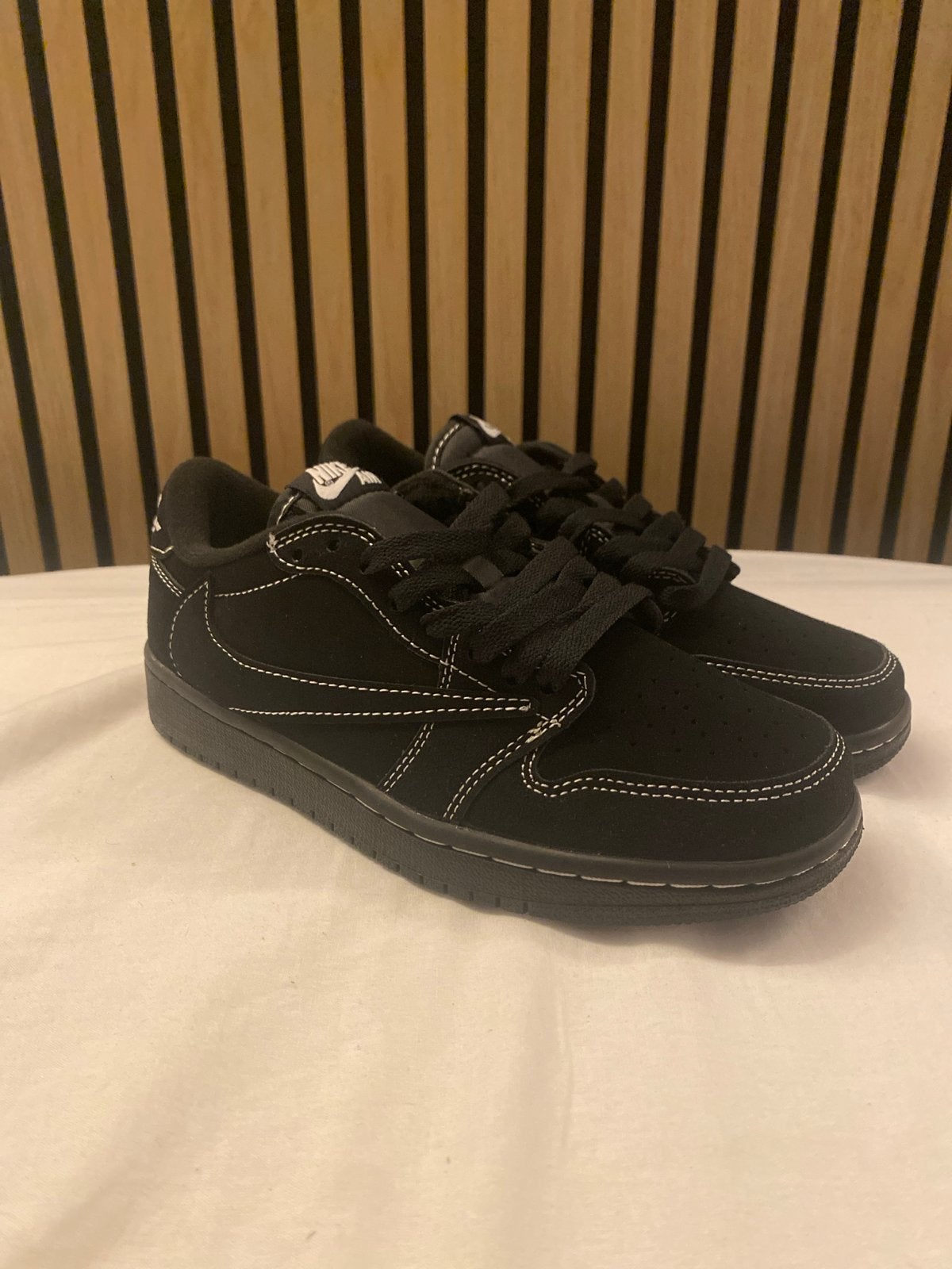 Nike Air Jordan 1 Low Travis Scott Phantom Black, Ophalen of Verzenden, Zo goed als nieuw, Zwart, Sneakers of Gympen