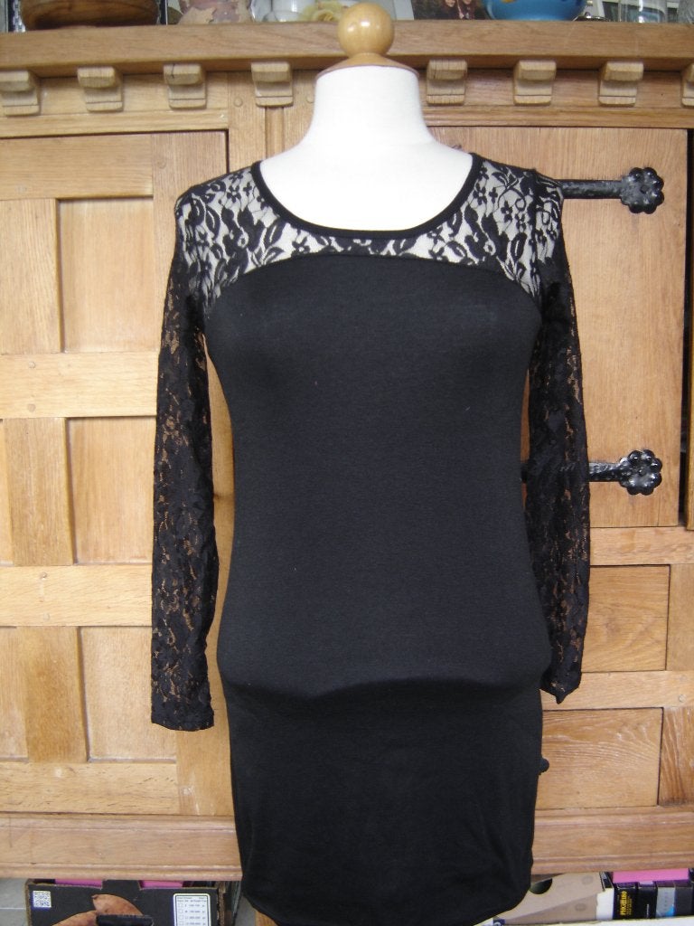 kanten jurk maat XS en maat S, Zwart, Ophalen of Verzenden, Zo goed als nieuw, Maat 34 (XS) of kleiner