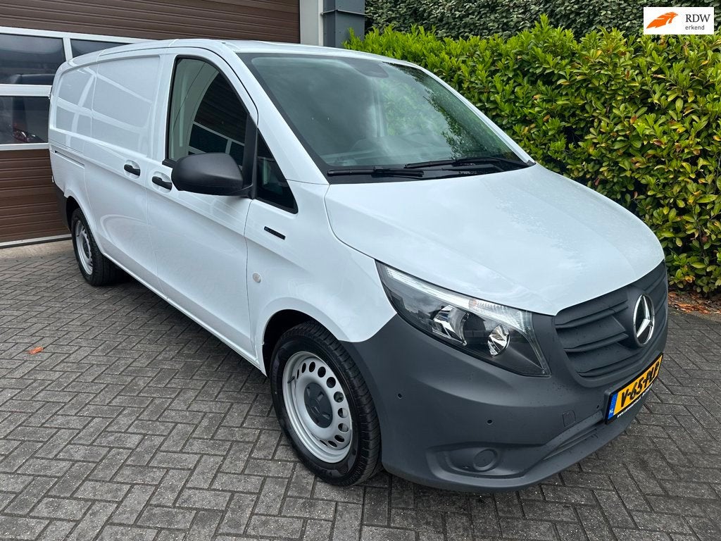 Mercedes-Benz EVITO EVito 112 L2 85KW 60kWh Cruisecontrole A, Auto's, Stof, Gebruikt, Zwart, 116 pk