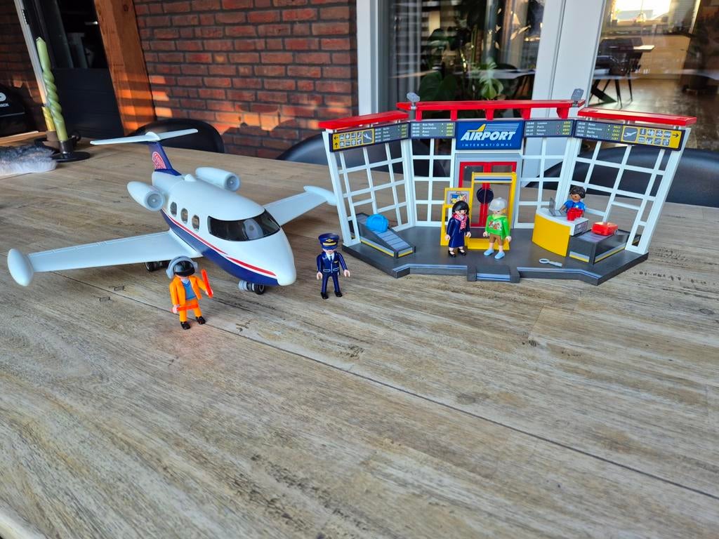 Playmobil Vliegveld 70114, Kinderen en Baby's, Speelgoed | Playmobil, Ophalen of Verzenden