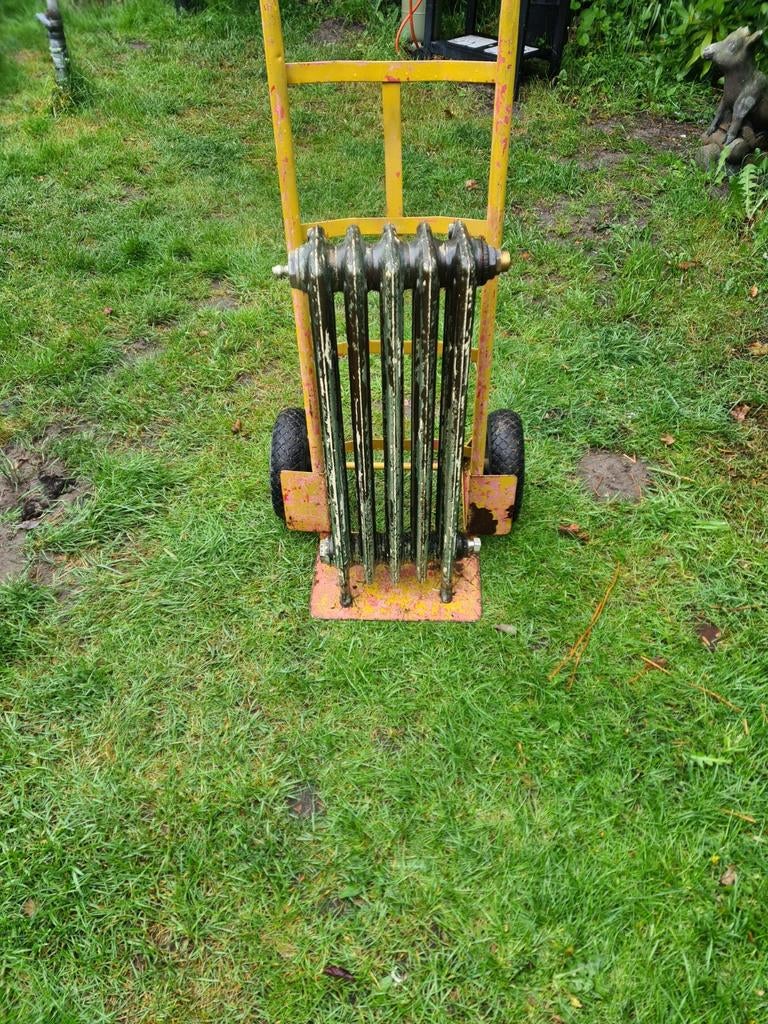 Antieke giet yze radiator, Ophalen of Verzenden, Transportkar
