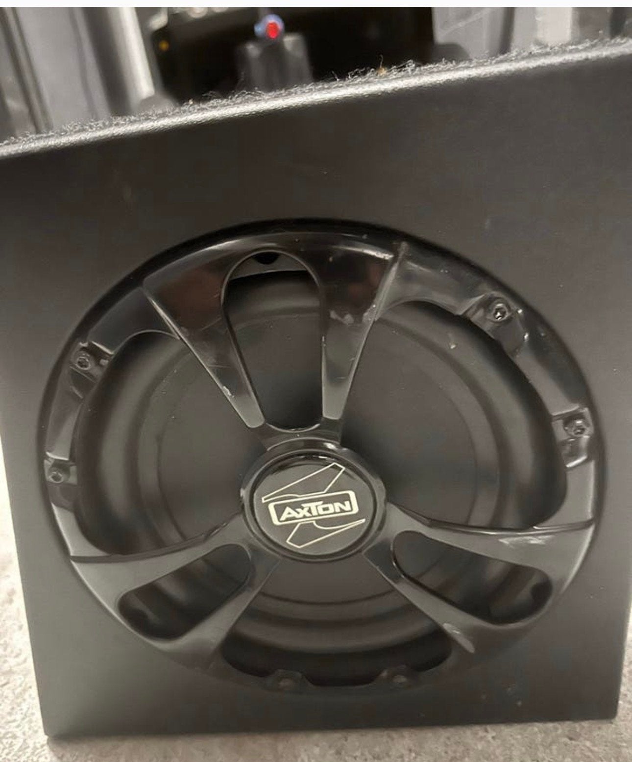 Axton AB20A actieve subwoofer - Compact en krachtig, Ophalen of Verzenden, Gebruikt