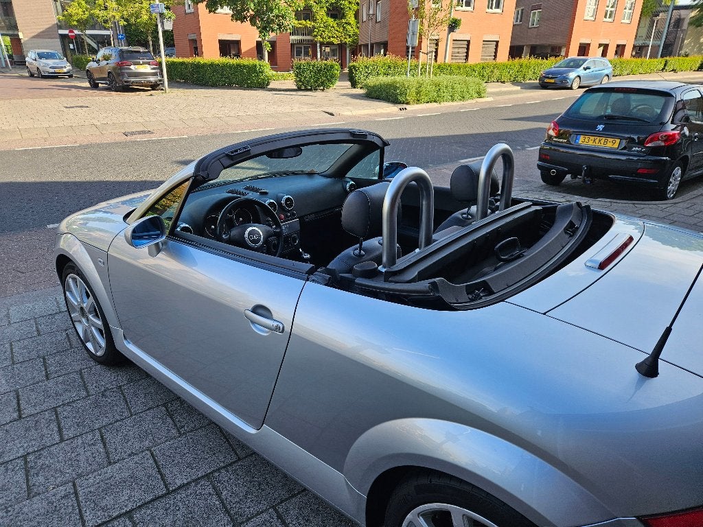 Audi TT Roadster 1.8 5V Turbo Quattro 225 PK 2000 Grijs, foto 3