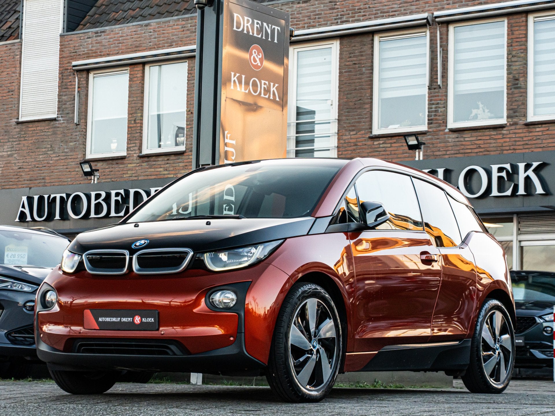 BMW i3 Basis Comfort 22 kWh ORG NL LEDER CAMERA STOELVERW WA, Auto's, Automaat, Achterwielaandrijving, Gebruikt, Overige kleuren