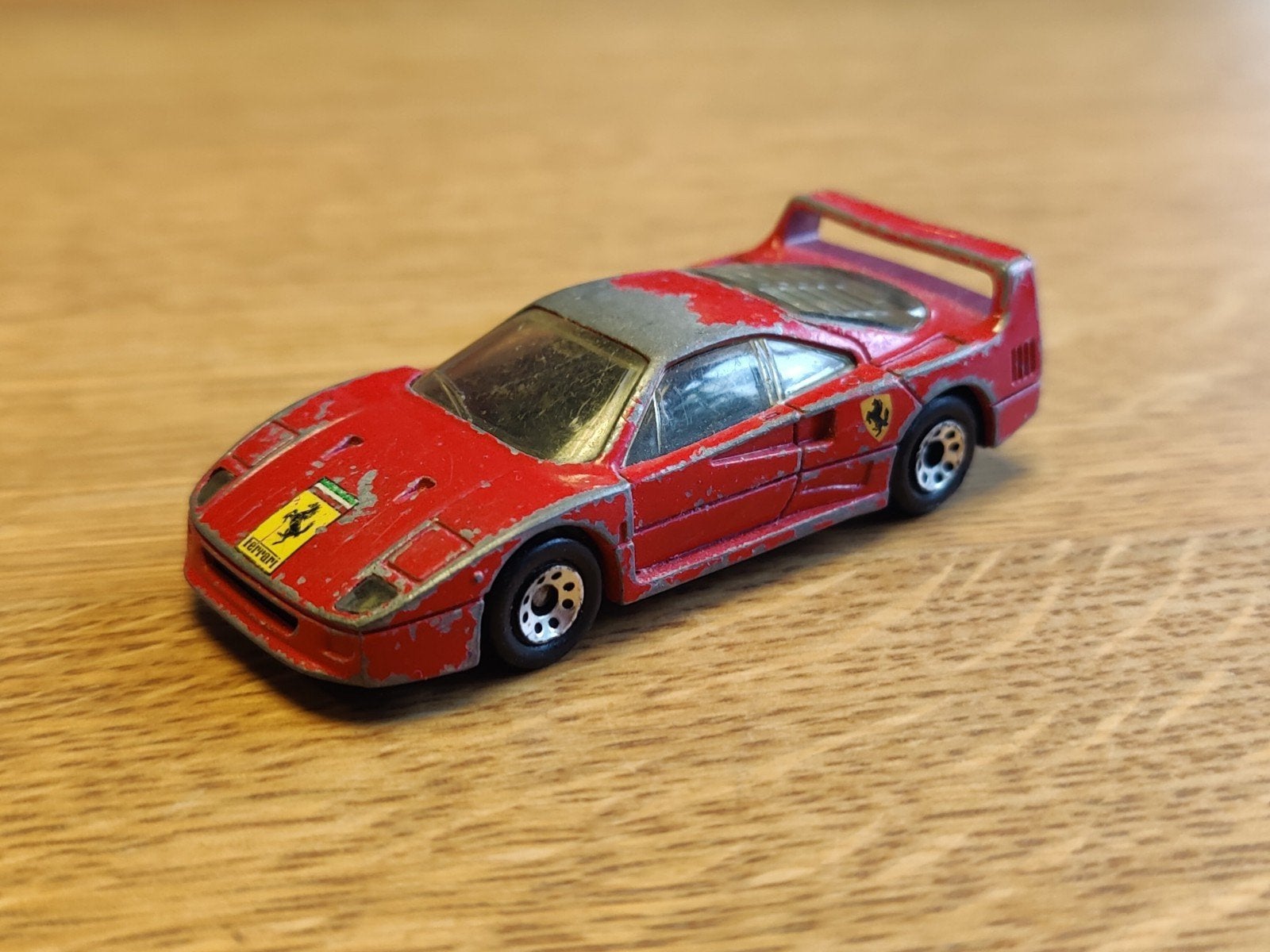 Matchbox Ferrari F40 ROOD, Ophalen of Verzenden, Zo goed als nieuw, Auto