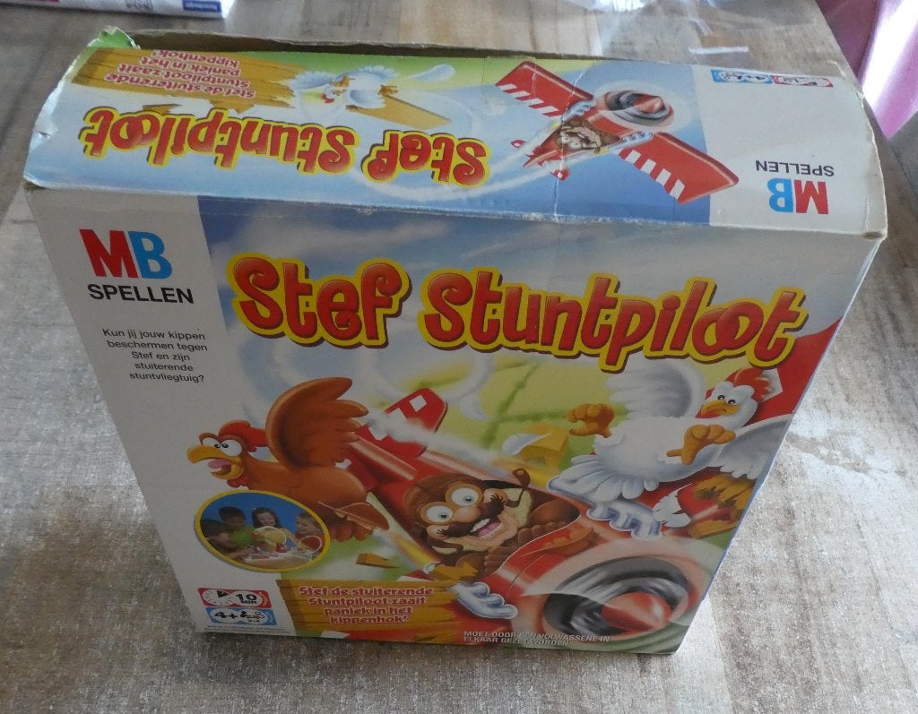Stef Stuntpiloot | Hasbro - Kinderspellen vanaf 4 jaar., Een of twee spelers, Ophalen of Verzenden, Zo goed als nieuw, MB Spellen