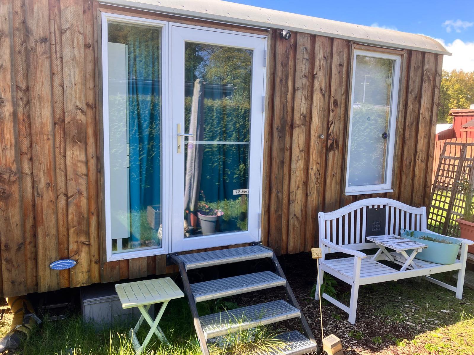Tiny house