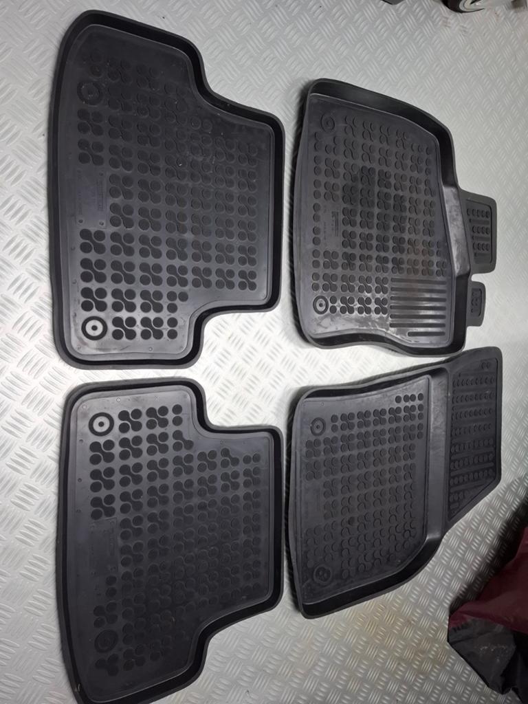 Volkswagen T-roc rubber matten set, Auto diversen, Automatten, Ophalen