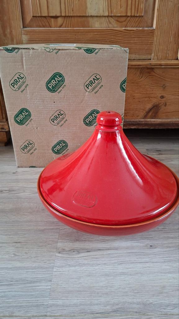 Piral tajine, Ophalen, Nieuw