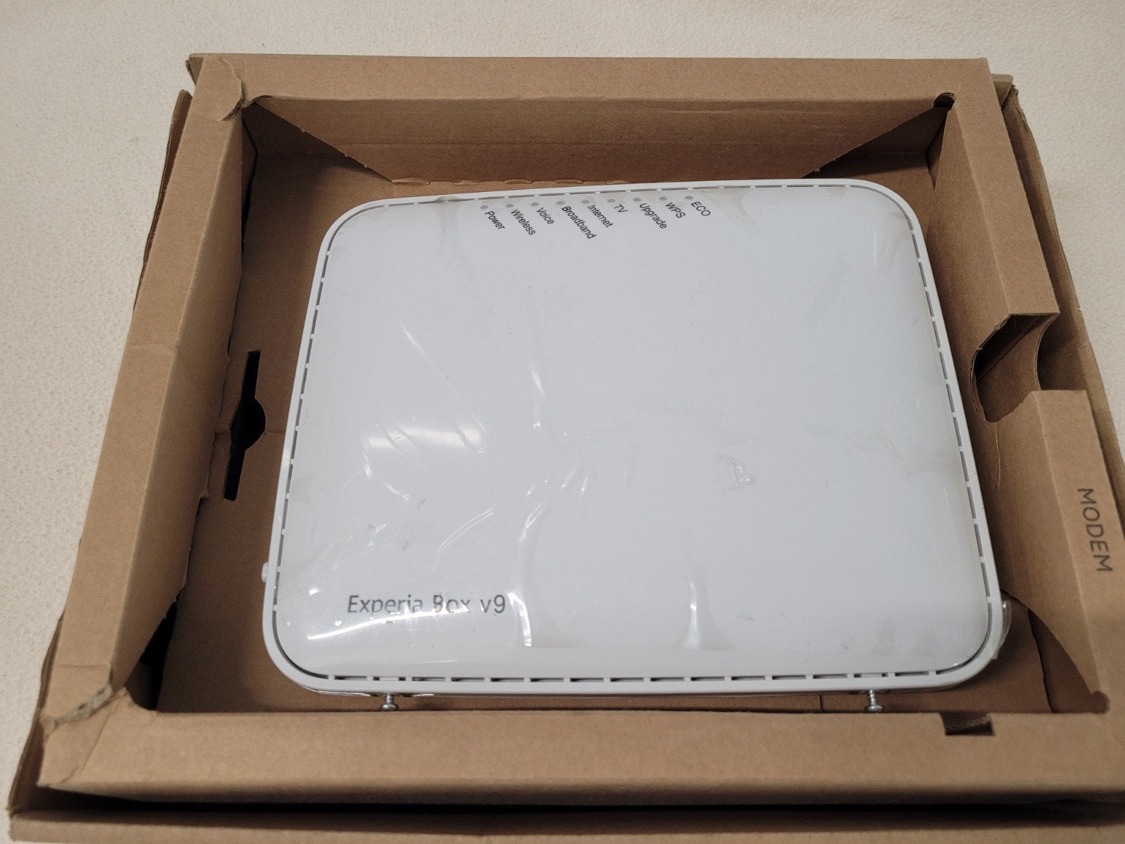 Experia Box v9 router met modem nieuw, Ophalen of Verzenden, Nieuw, Router met modem, Experia Box