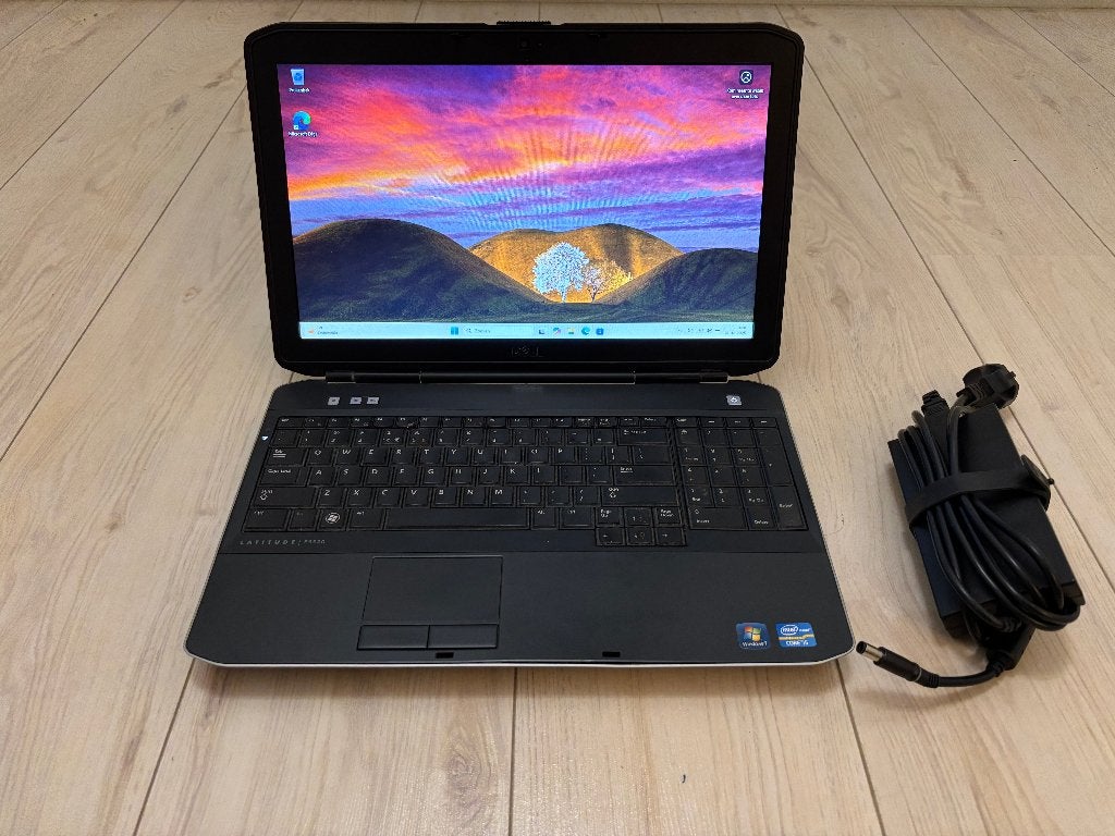 Dell E5530 core i7/8gb ram/240 ssd/webcam/windows 11, Computers en Software, 256 GB, 2 tot 3 Ghz, 8 GB, Intel® Core™ i7 
