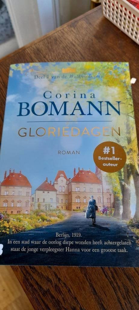 Corina Bomann - Gloriedagen, Boeken, Ophalen of Verzenden, Zo goed als nieuw, Corina Bomann, Wereld overig