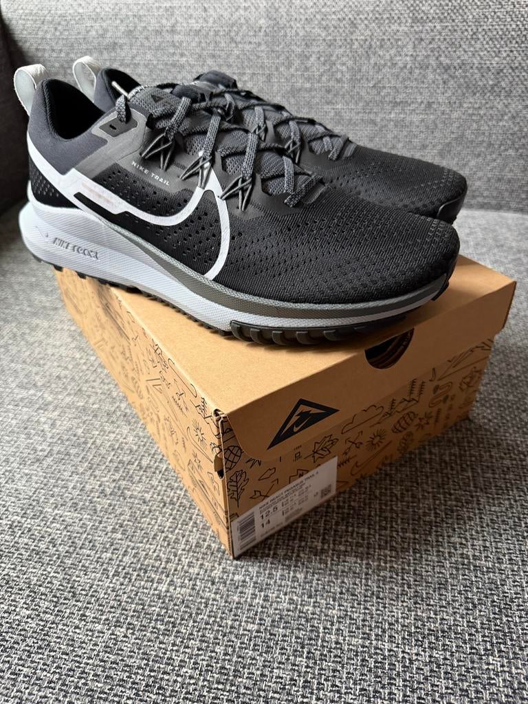 Nike React Pegasus Trail 4 - Maat 47 - Nieuw in doos, Nieuw, Ophalen of Verzenden, Sportschoenen, Zwart