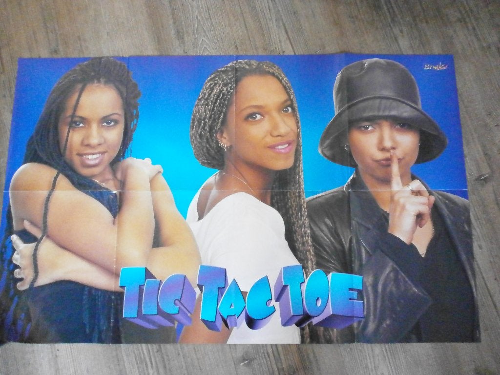 leuke xxl break out poster jr 90 Girl Band Tic Tac Toe, Verzenden, Zo goed als nieuw, Deurposter of groter, Muziek