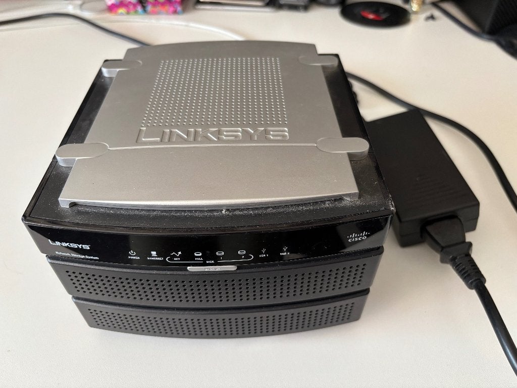 Linksys NAS200 2 * 1TB Seagate NAS, Ophalen of Verzenden, Gebruikt