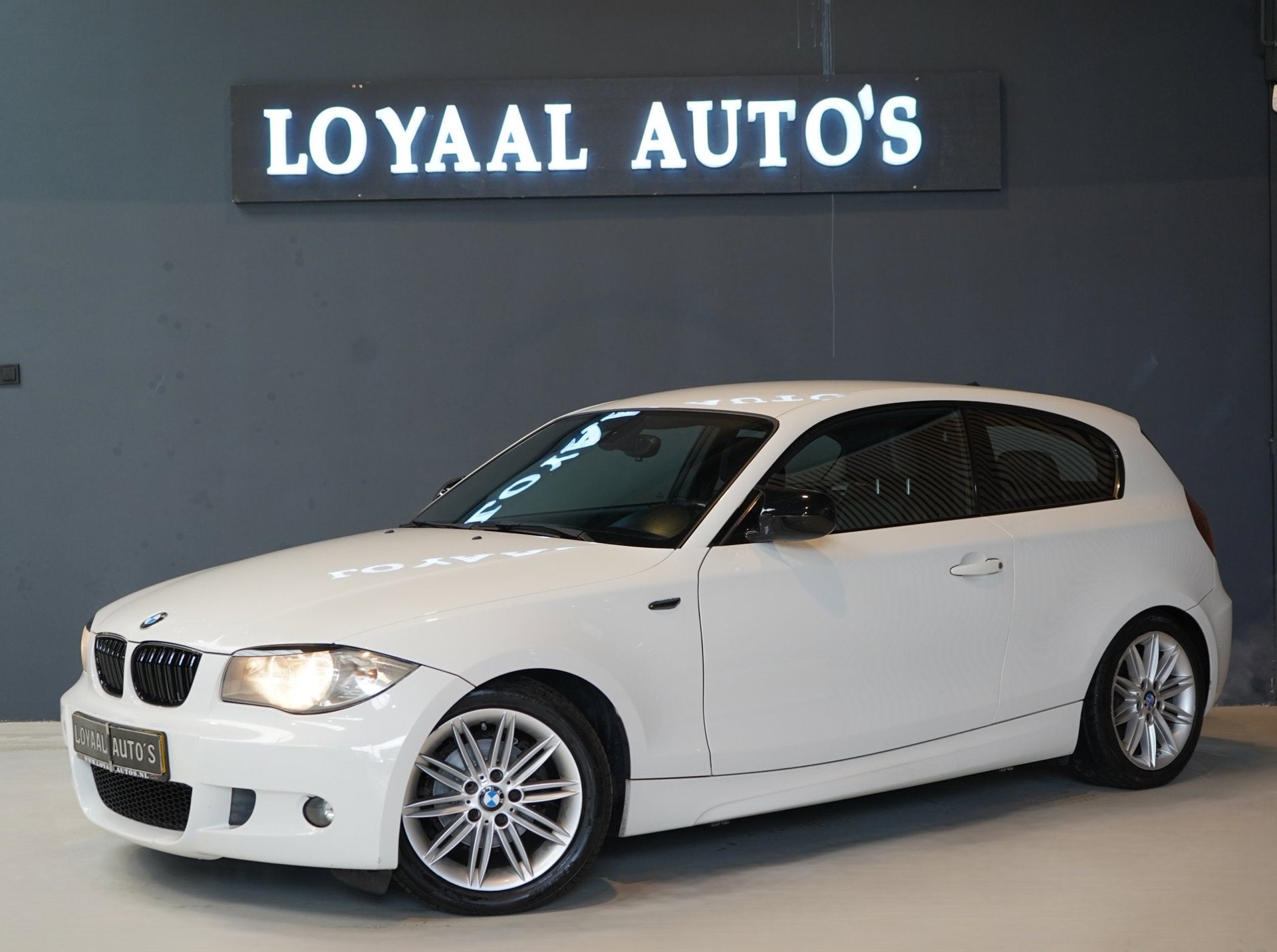 BMW 1-serie 116i Business Line Sport M-Pakket| AIRCO | APK|E, Auto's, 1-Serie, Euro 5, Achterwielaandrijving, 4 cilinders