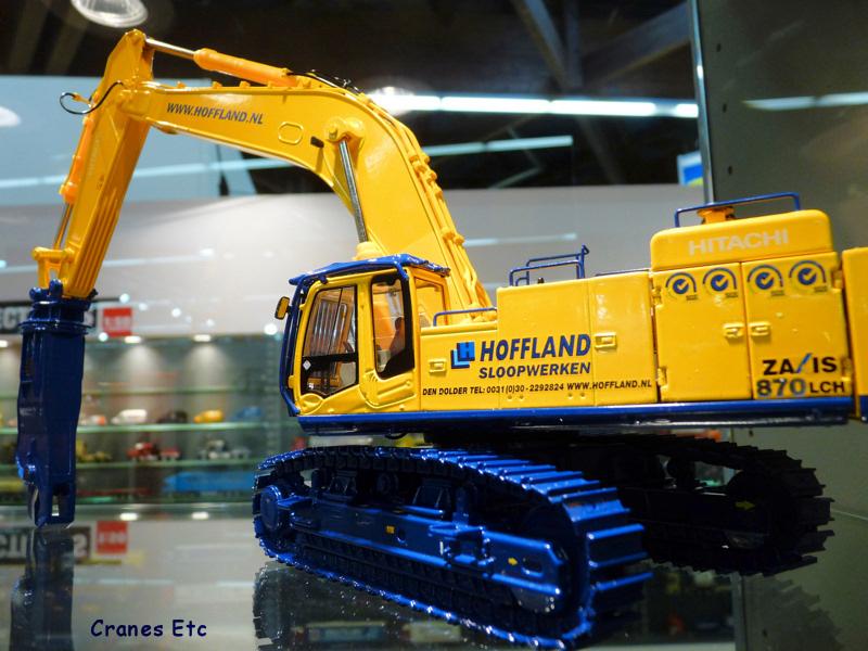 Gezocht!! Hoffland sloopwerken - WSI hitachi ZX 870, Hobby en Vrije tijd, Modelauto's | 1:50, Ophalen of Verzenden, Zo goed als nieuw