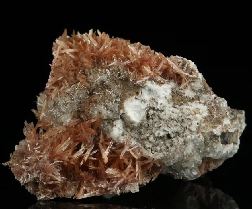 INESIET op CALCIET uit de N'Chwaning II mijn, VERKOCHT, Verzamelen, Mineralen en Fossielen, Mineraal, Ophalen of Verzenden