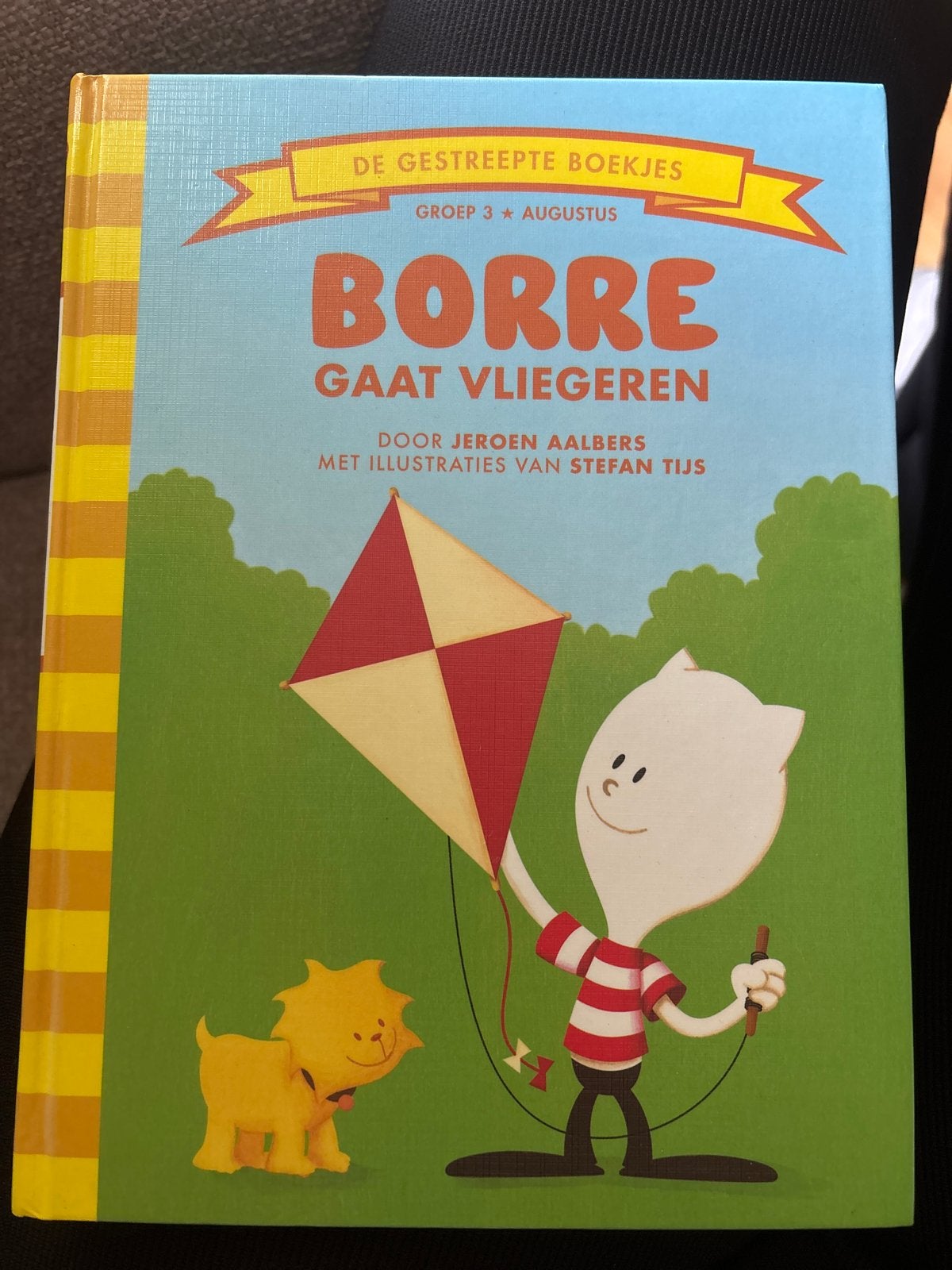 Borre Gaat Vliegeren - De Gestreepte Boekjes, Ophalen of Verzenden, Nieuw, Fictie algemeen
