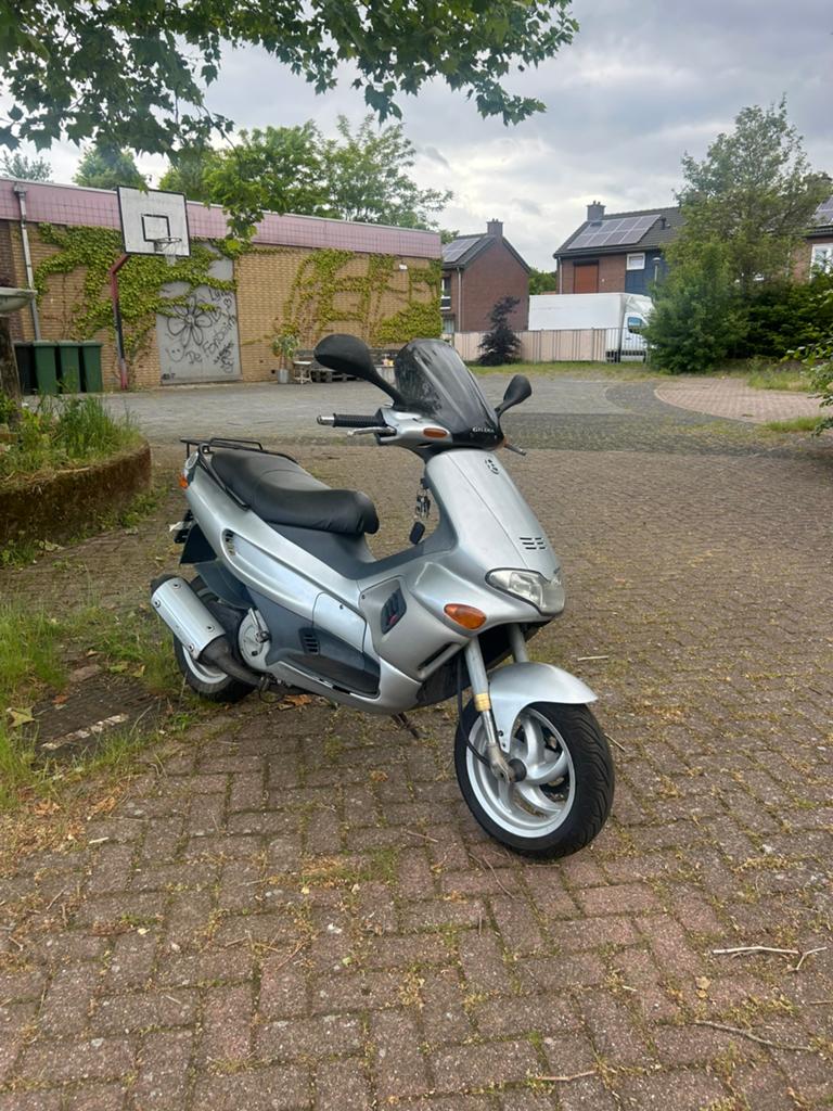 Gilera runner 180cc a1, Fietsen en Brommers, Scooters | Piaggio, Gebruikt, Overige modellen, Maximaal 45 km/u, Tweetakt, Ophalen