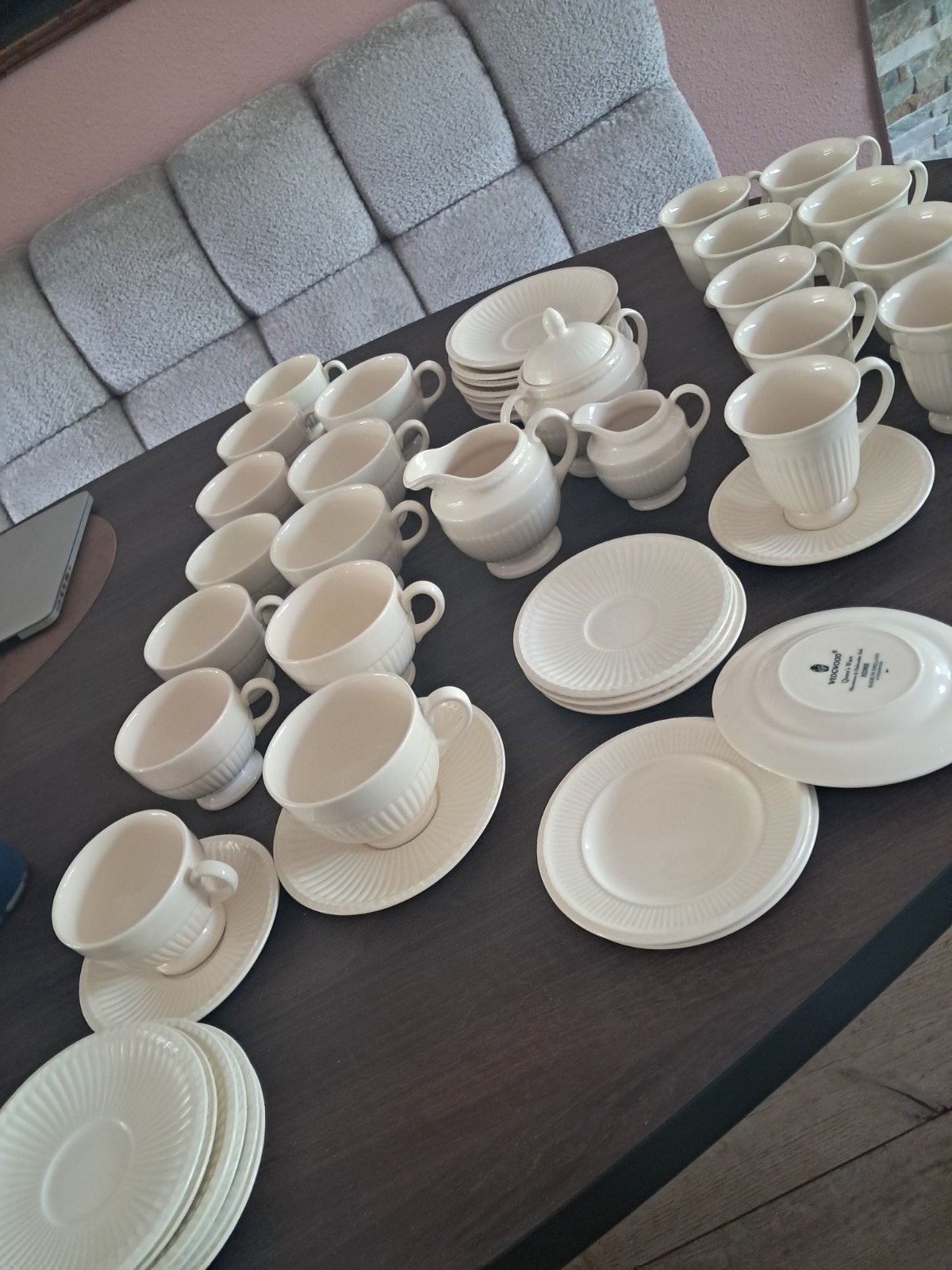 Uitgebreid Wedgwood Queens Ware Edme servies, Ophalen, Zo goed als nieuw, Porselein