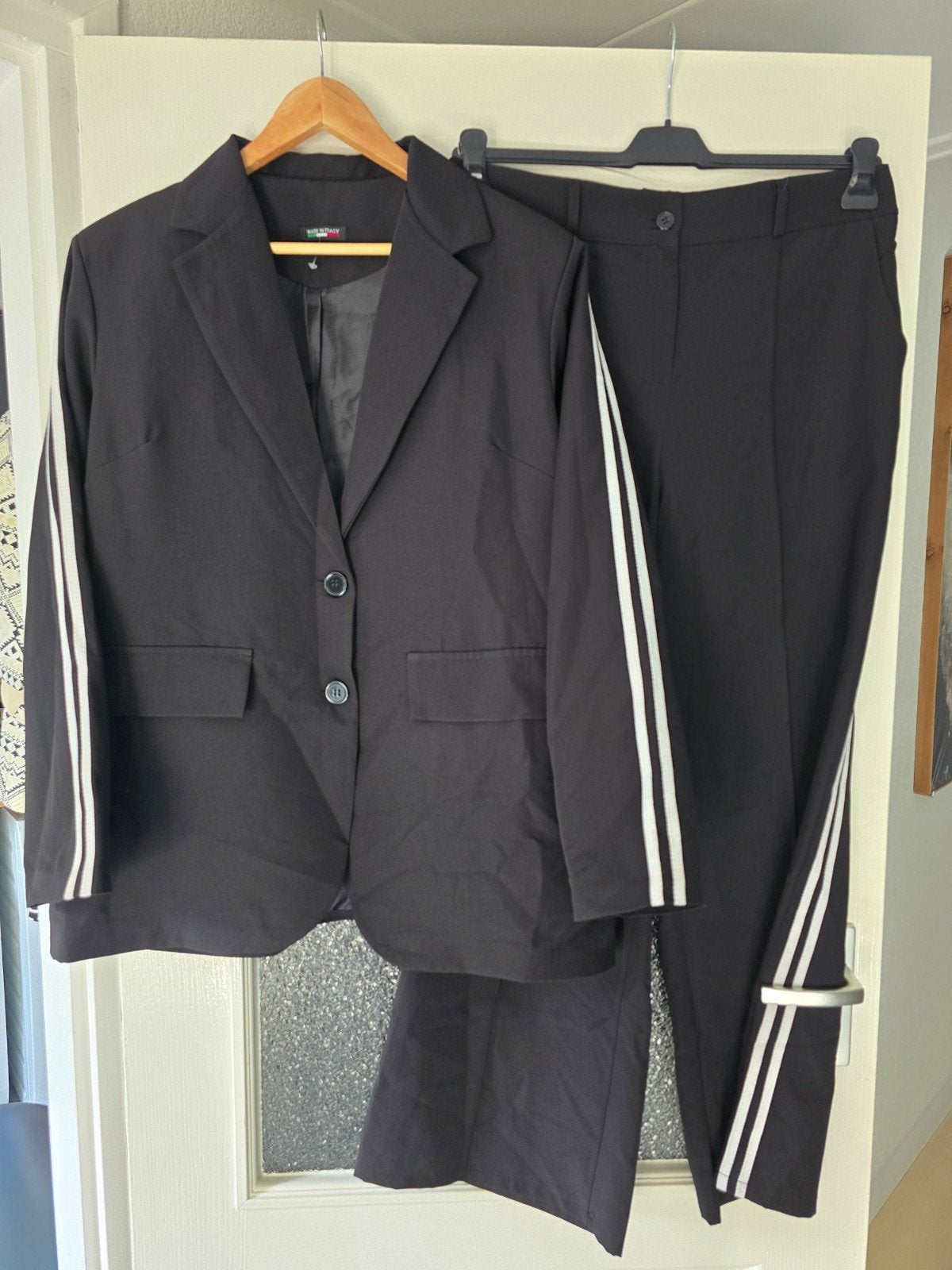 nieuw 2delig pak 44 46 zwart, Kleding | Dames, Ophalen of Verzenden, Nieuw, Maat 42/44 (L), Zwart