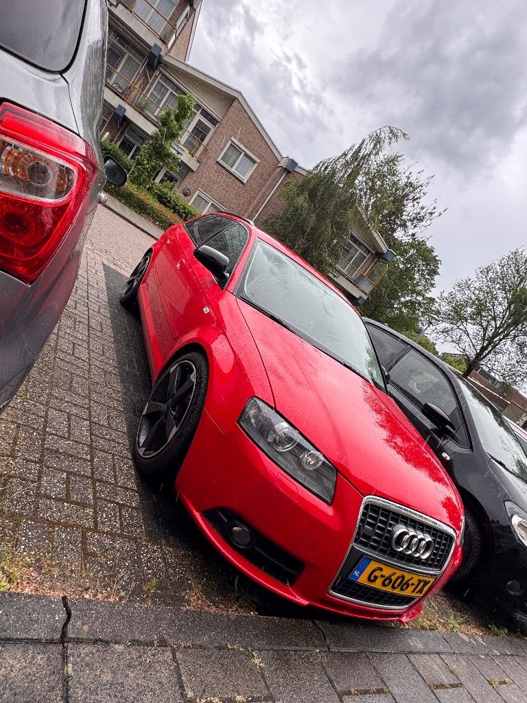 Audi A3 1.4 Tfsi 92KW Sportback 2008 Czerwony, Auto's, Audi, Voorwielaandrijving, 125 pk, 680 kg, 4 cilinders
