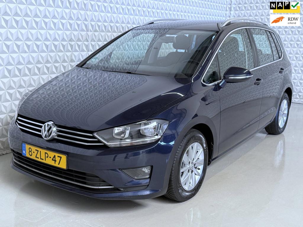 Volkswagen Golf Sportsvan 1.6 TDI Highline Automaat / EX BPM, Auto's, Gebruikt, Euro 6, 4 cilinders, Blauw