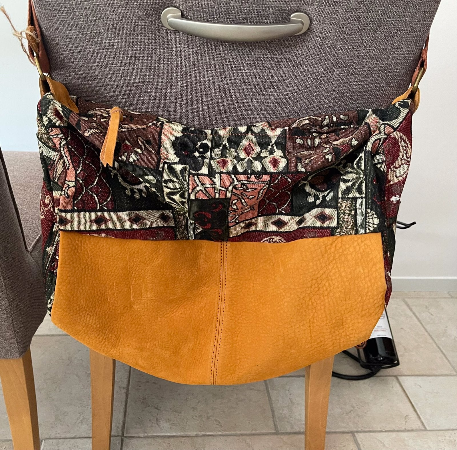 Nieuwe tas gemaakt uit Kagaroo leer in Australië, Ophalen of Verzenden, Nieuw, Bruin