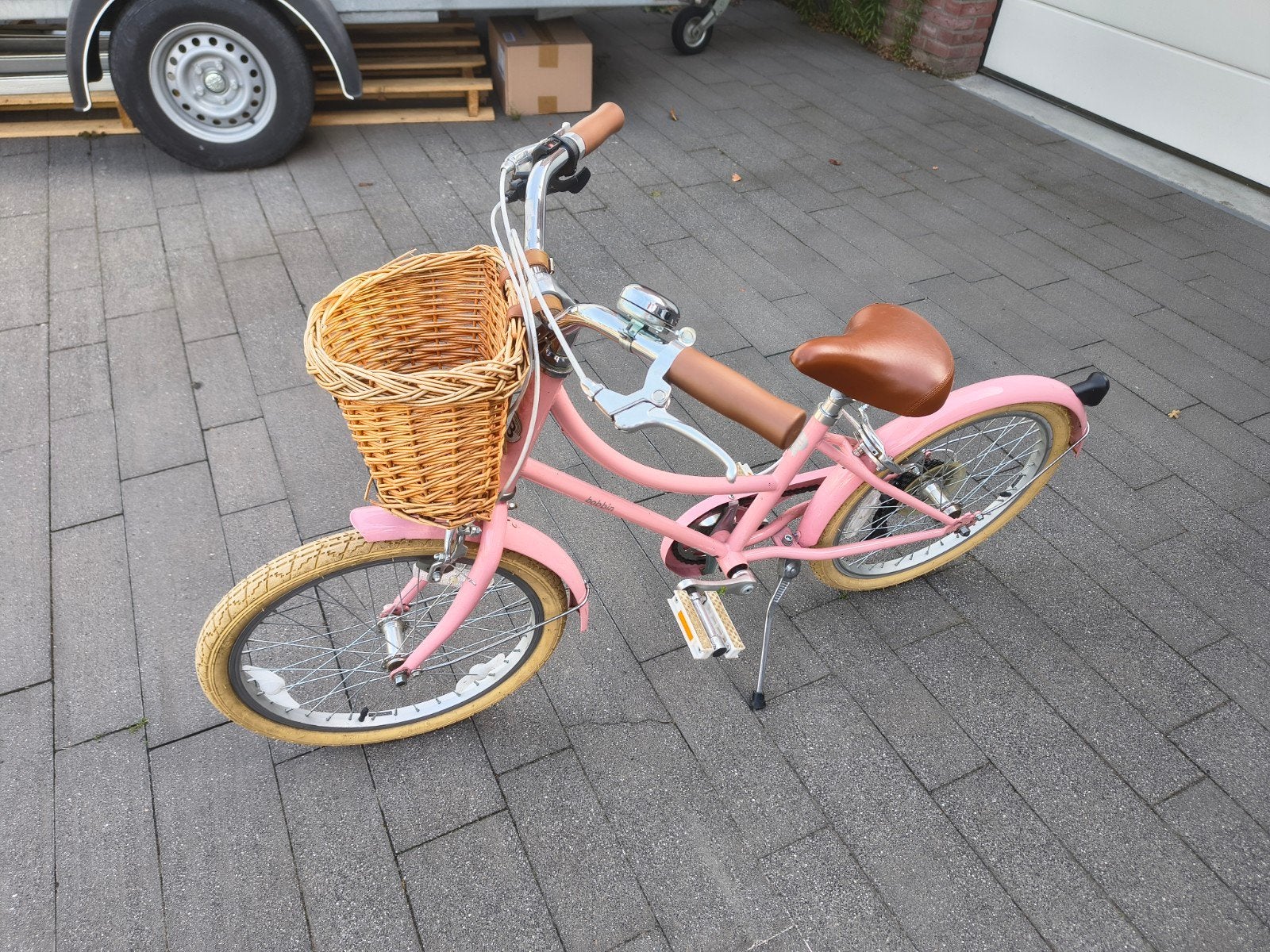 Bobbin Gingersnap 20 inch meisjesfiets, roze met mandje, Ophalen, Velgrem, Bobbin, Versnellingen