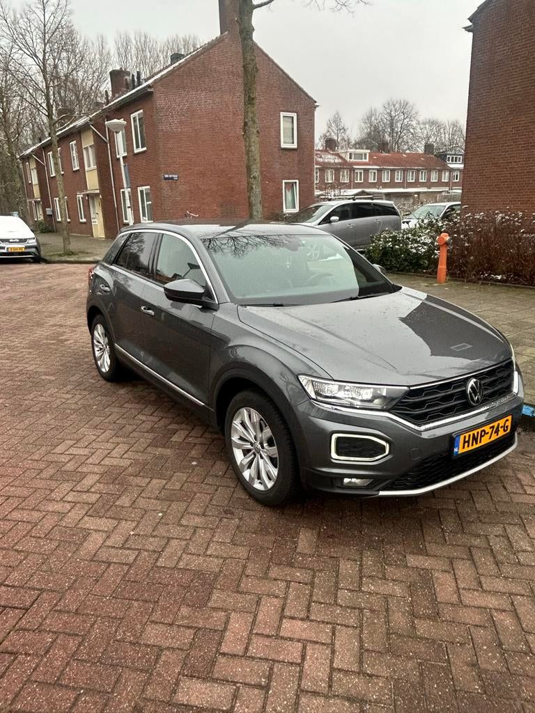 Volkswagen T-Roc 1.5 TSI 150pk 2020 Grijs, Voorwielaandrijving, Lane Keeping Assist, 1498 cc, 4 cilinders