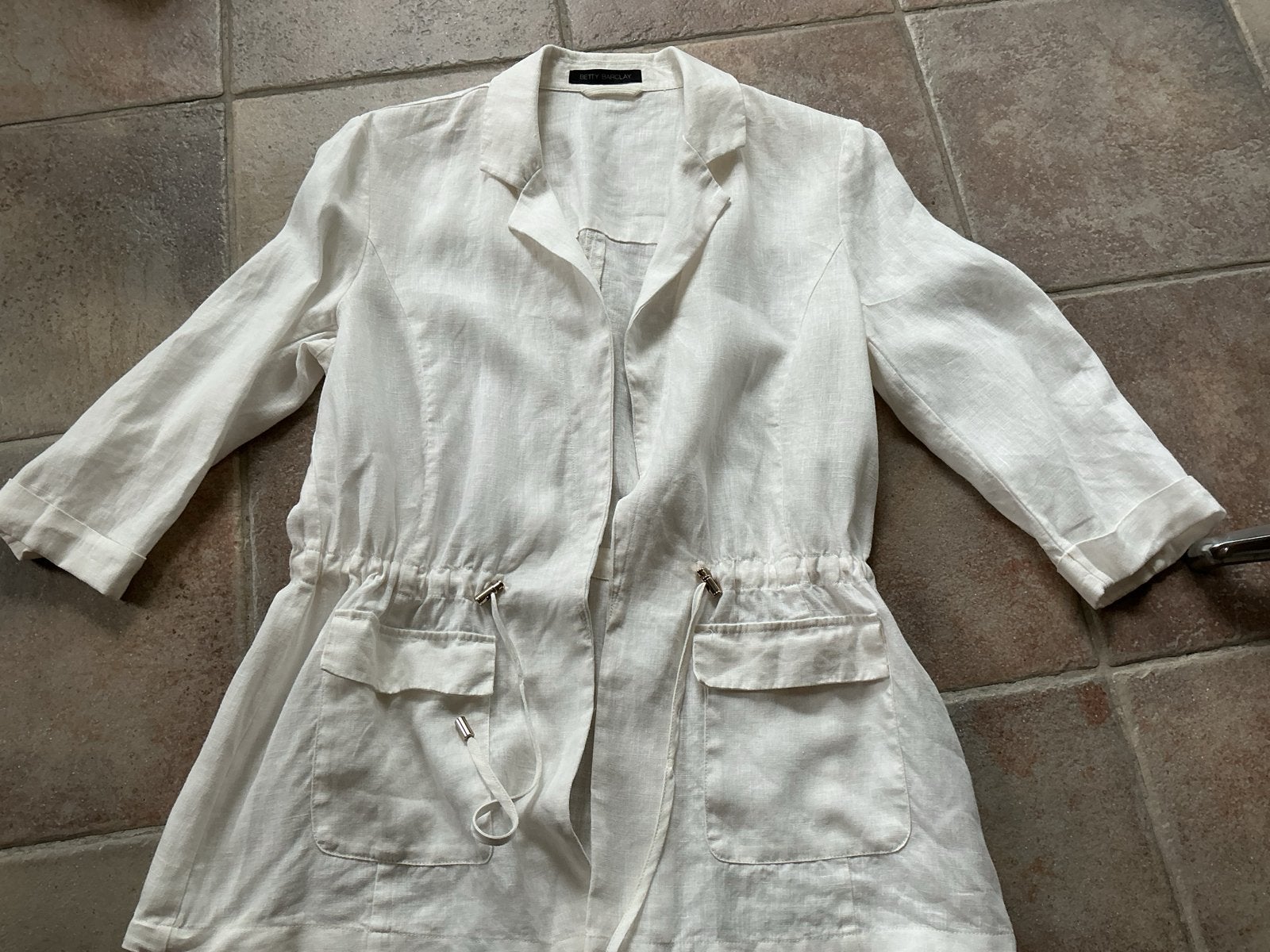 Nieuwe linnen blouse van Betty Barclay, Maat 38/40 (M), Wit, Nieuw, Ophalen of Verzenden