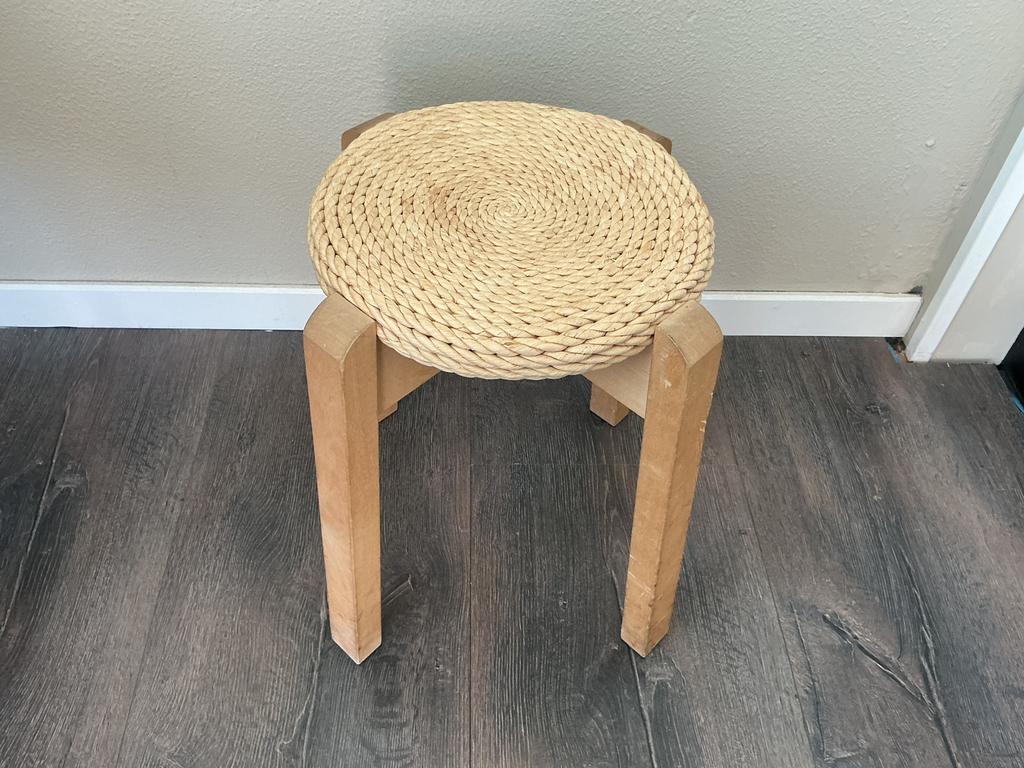 Scandinavische Design Pine Rush kruk met touw Vintage, Ophalen, Zo goed als nieuw, Hout