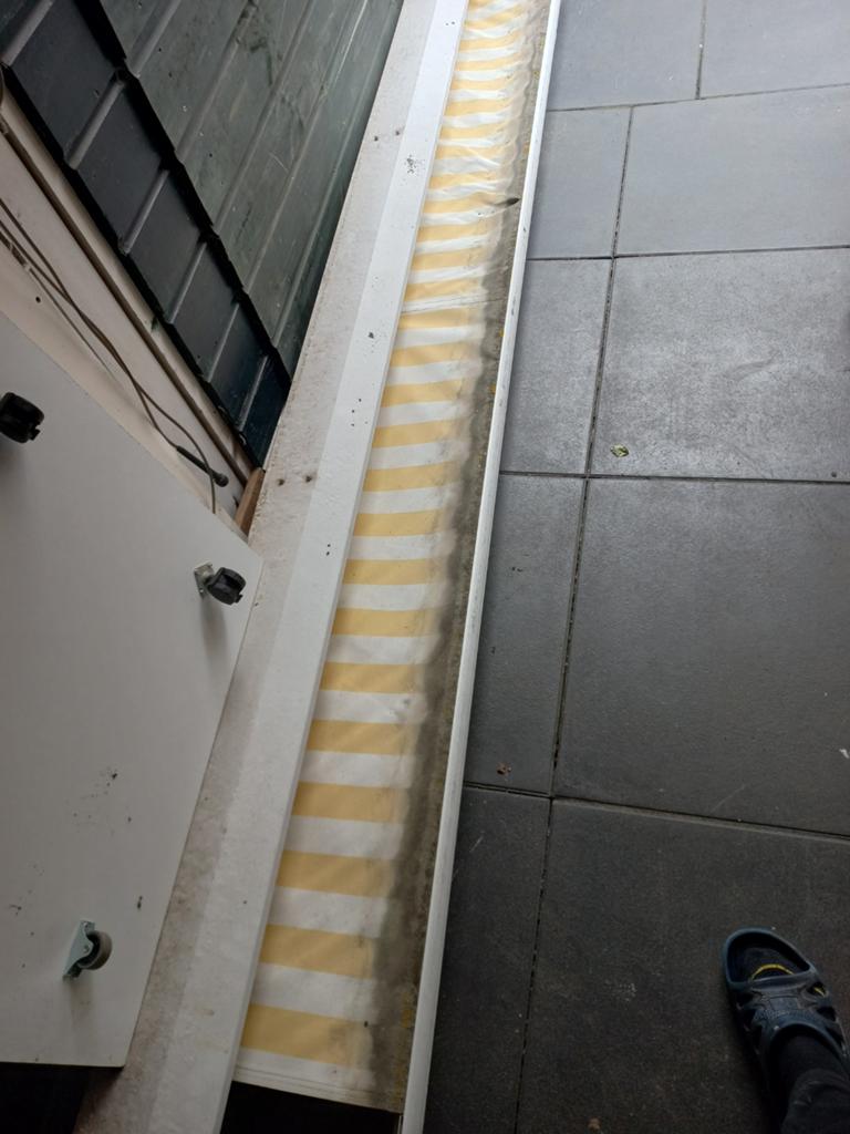 Zonnescherm, Gebruikt, Ophalen of Verzenden, 250 cm tot 450 cm, Knikarmscherm