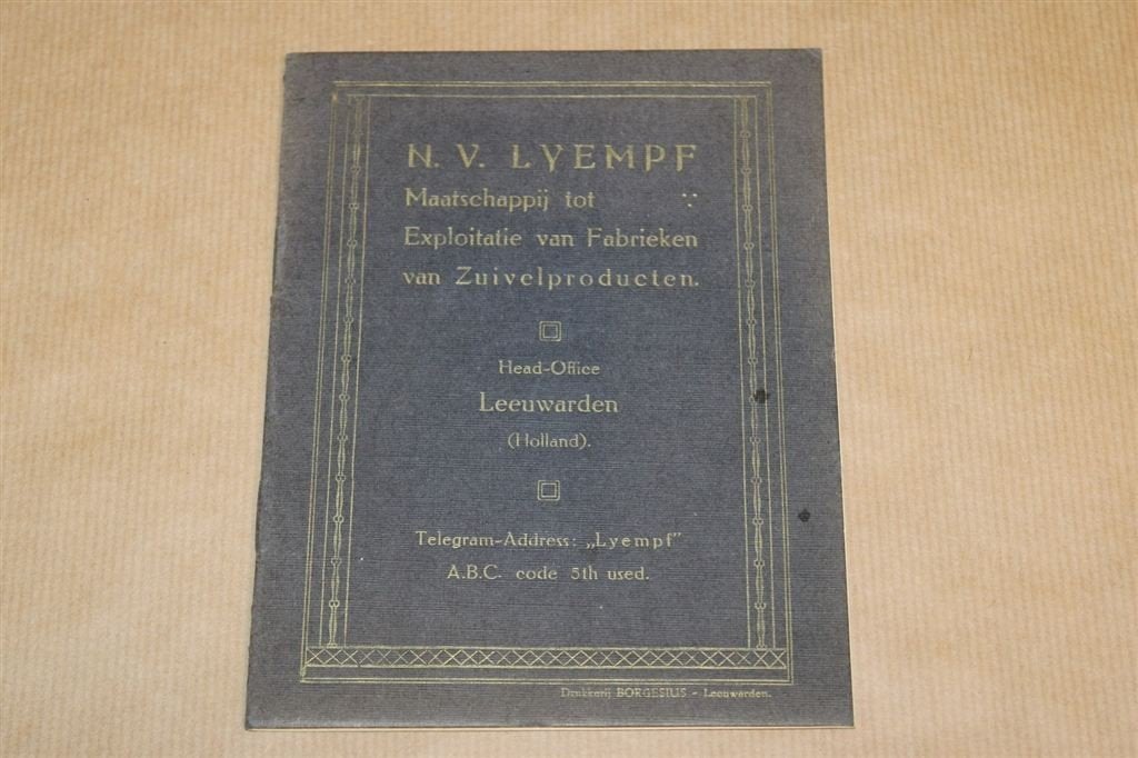 Catalogus Lyempf Leeuwarden Zuivelproducten 1930 !!, Boeken, Catalogussen en Folders, Ophalen of Verzenden, Zo goed als nieuw