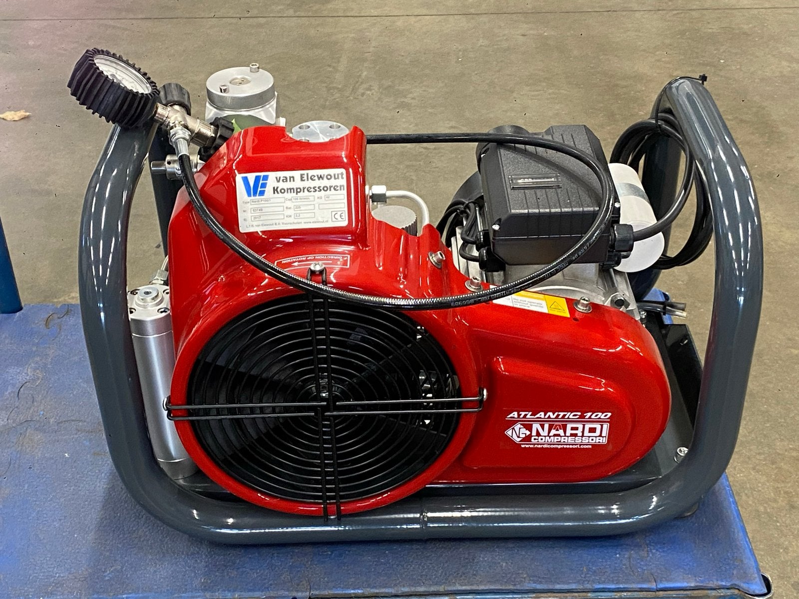 Nardi Compressori Atlantic 100 duikcompressor, Ophalen, Zo goed als nieuw