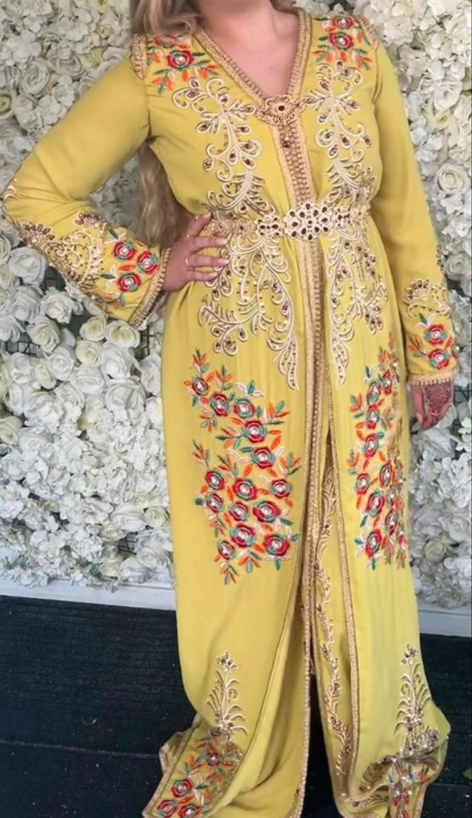 Prachtige Takchita van MK Haute Couture takshita 1x gedragen, Maat 38/40 (M), Verzenden, Geel, Zo goed als nieuw