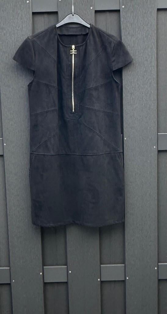 Elisabetta Franchi suede jurk mt 42 ital en nl maat 36, Elisabetta Franchi, Zwart, Ophalen of Verzenden, Zo goed als nieuw