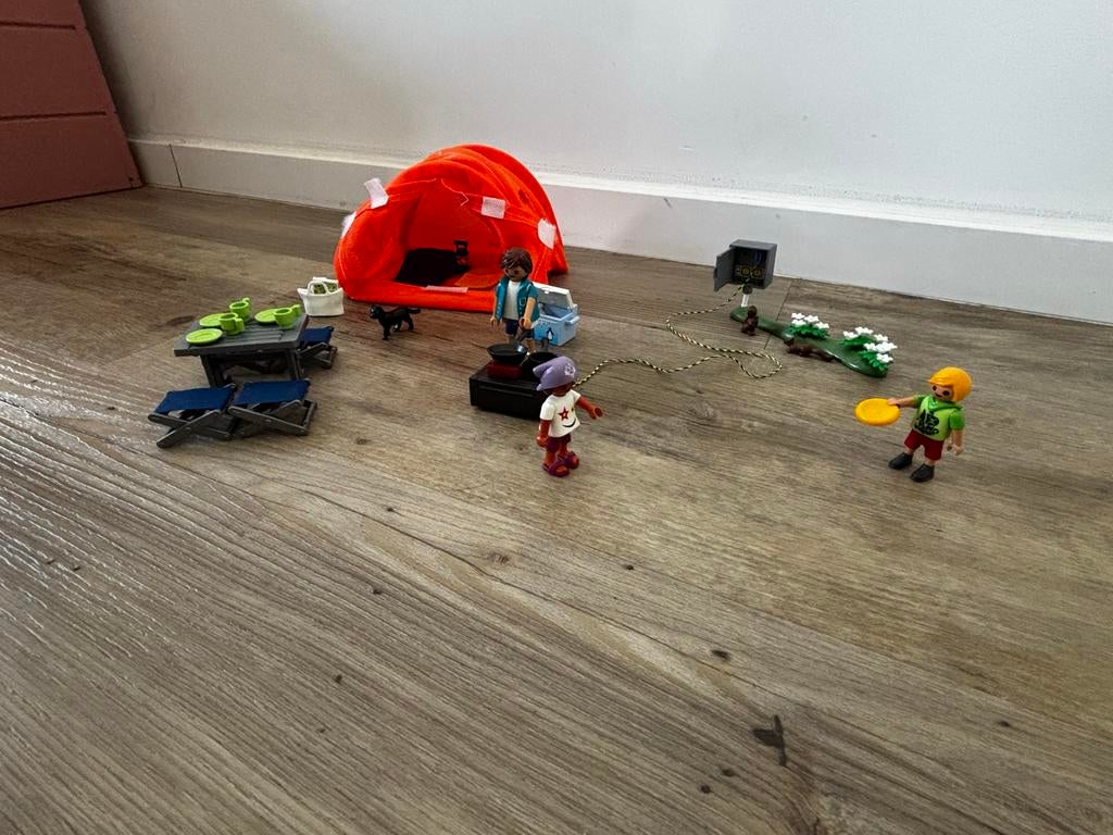 Playmobil 70089 Camping Set met Tent en Figuren, Kinderen en Baby's, Speelgoed | Playmobil, Ophalen, Zo goed als nieuw, Complete set