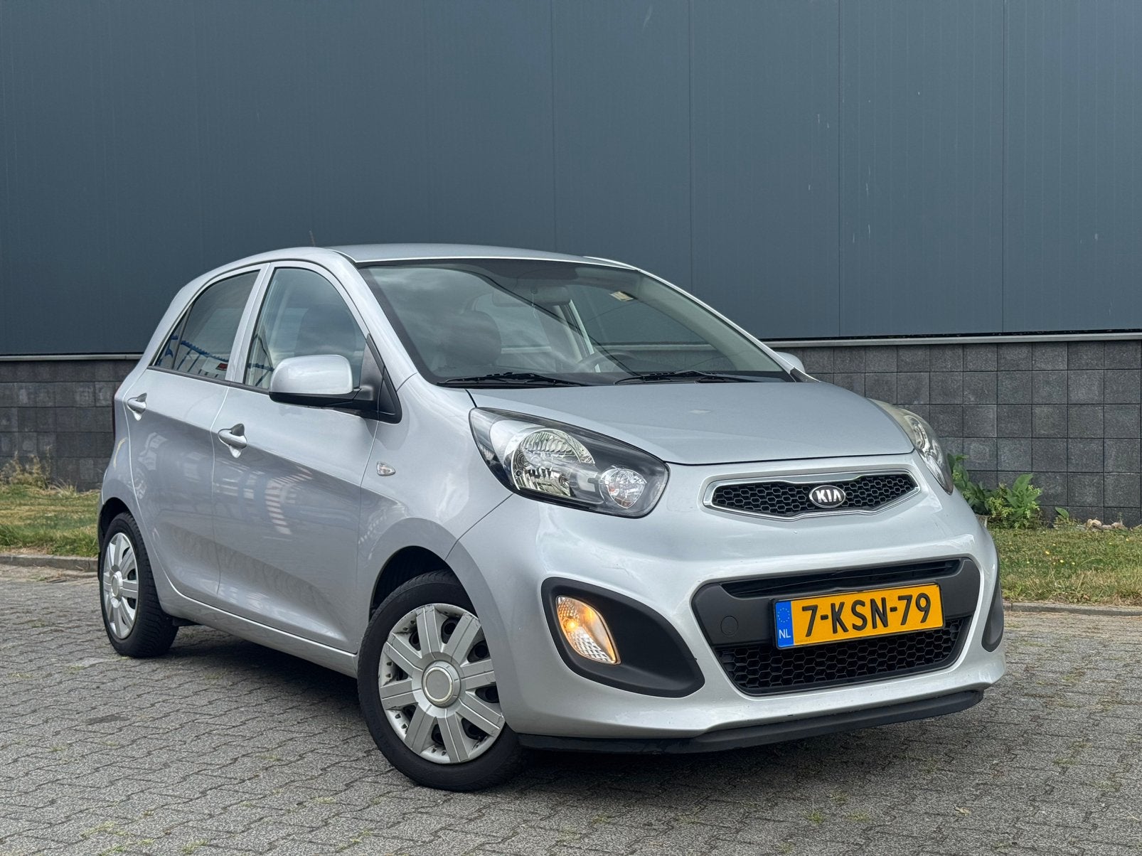 Kia Picanto 1.2 Cvvt 5-DRS AUT 2013 Grijs, 4 cilinders, 850 kg, Origineel Nederlands, 19 km/l