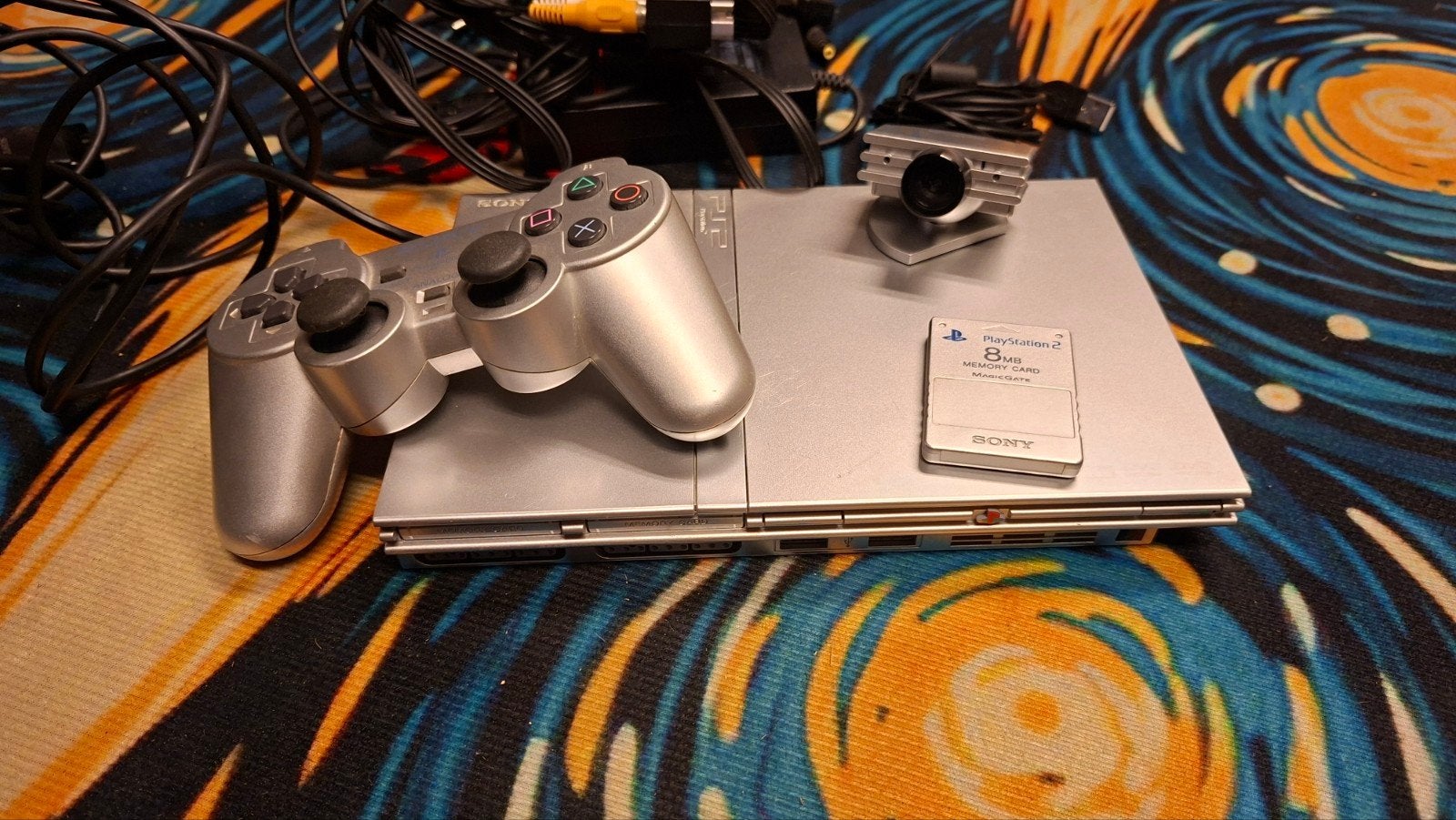 Sony PlayStation 2 Slim met controller en geheugenkaart, Spelcomputers en Games, Spelcomputers | Sony PlayStation 2, Gebruikt