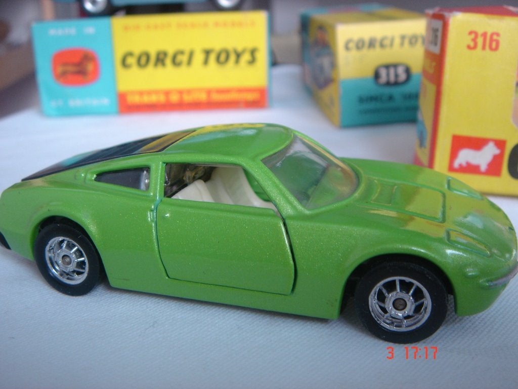 CORGI TOYS FORD GT 70 1972, Hobby en Vrije tijd, Modelauto's | 1:43, Ophalen of Verzenden, Zo goed als nieuw, Auto, Corgi